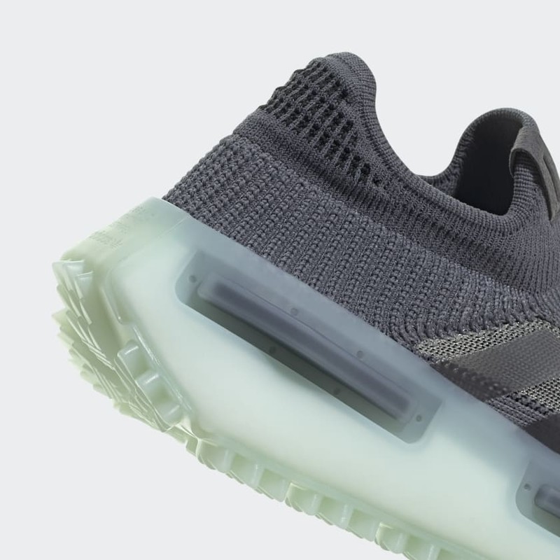 Adidas nmd laceless vapormax best sale